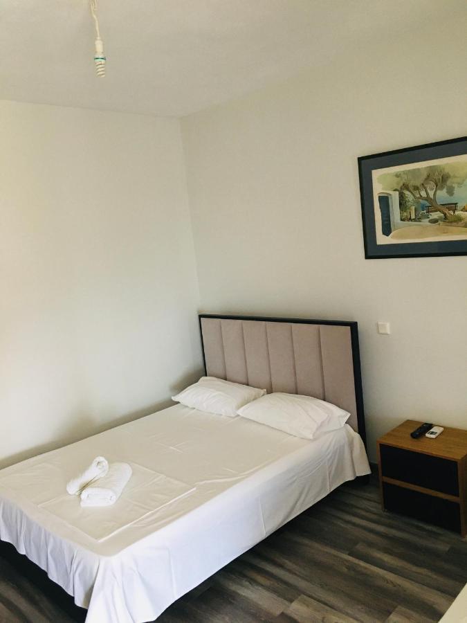 IRINI boutique rooms!!! Himarë Extérieur photo