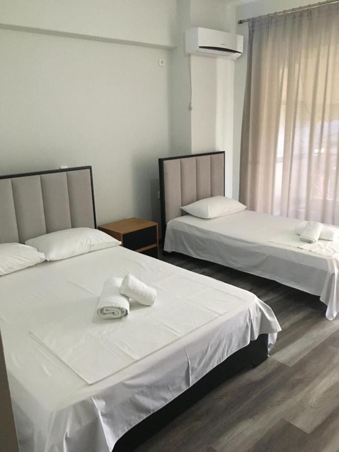 IRINI boutique rooms!!! Himarë Extérieur photo