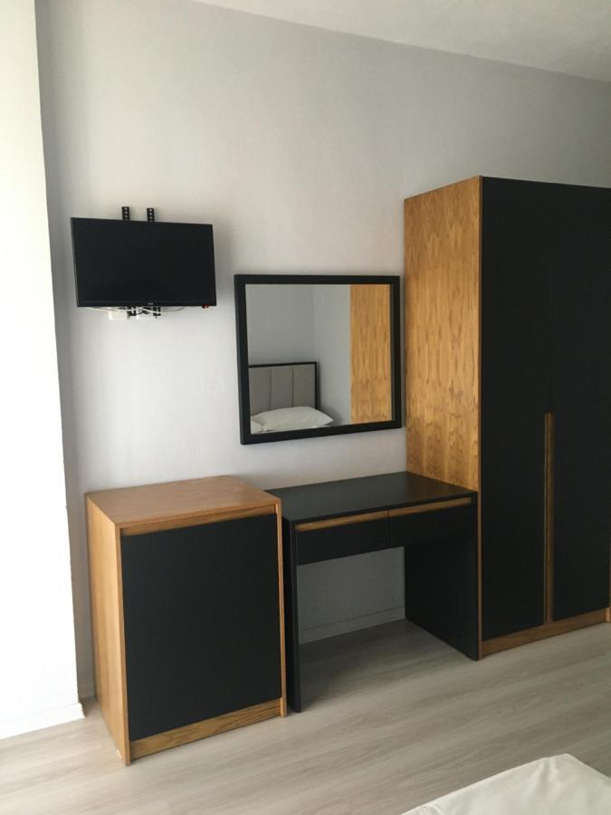 IRINI boutique rooms!!! Himarë Extérieur photo