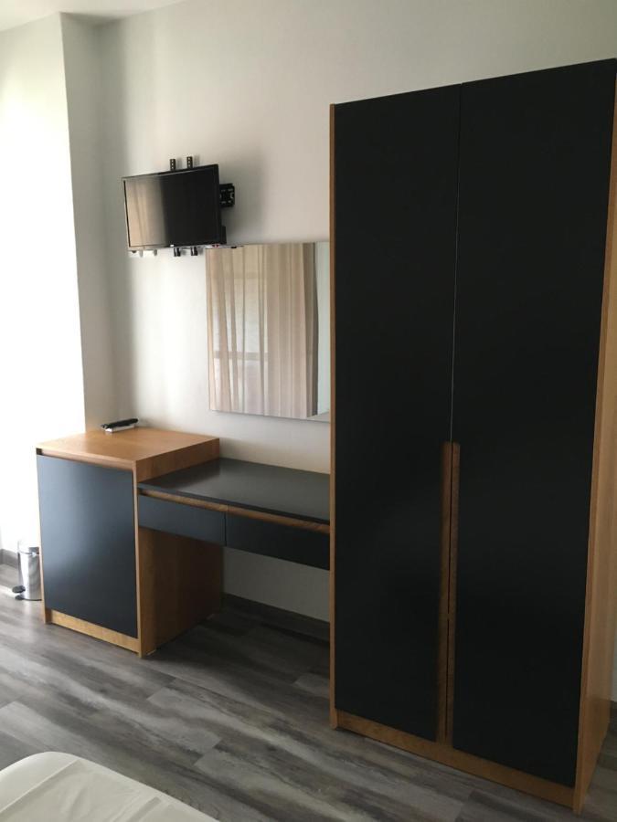 IRINI boutique rooms!!! Himarë Extérieur photo