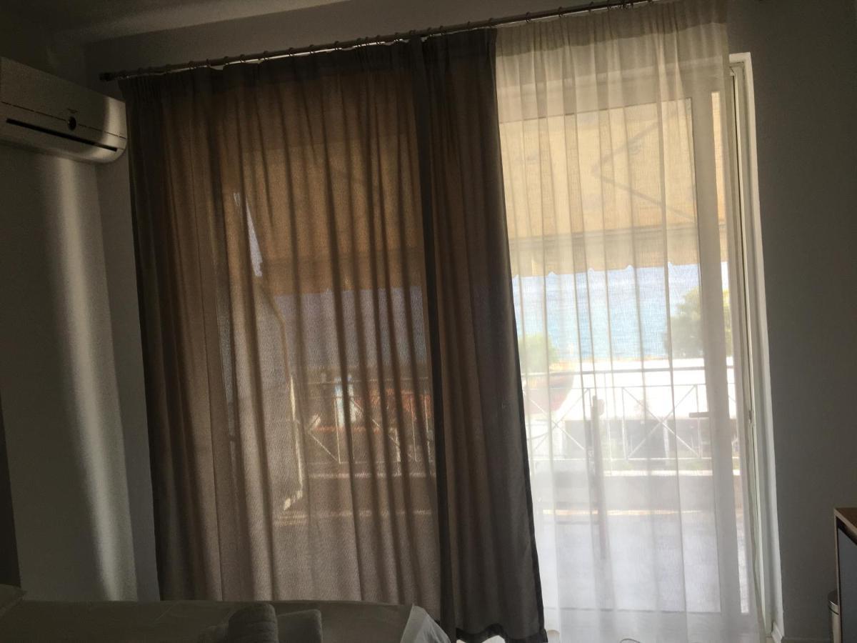 IRINI boutique rooms!!! Himarë Extérieur photo