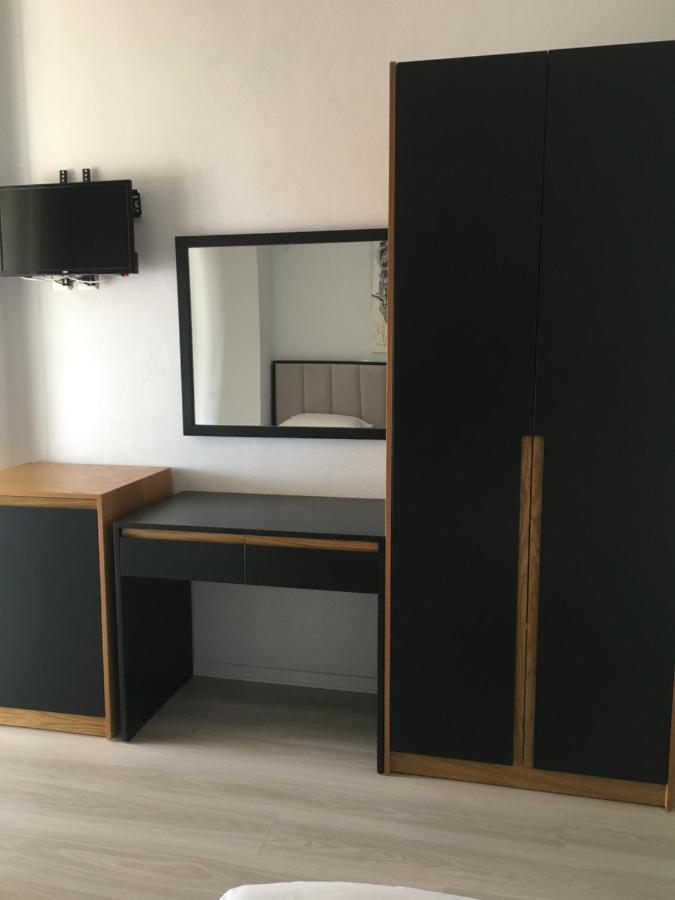 IRINI boutique rooms!!! Himarë Extérieur photo